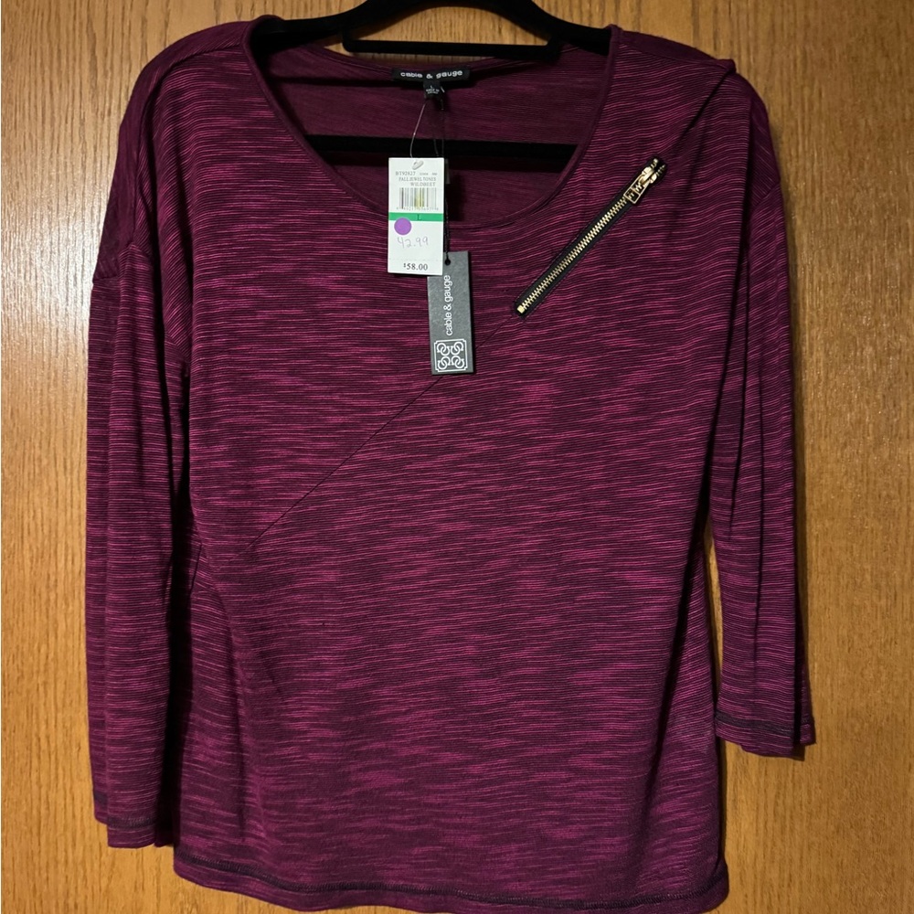 Cable & Gauge: Purple Top with Zipper Detail, Ladies size large